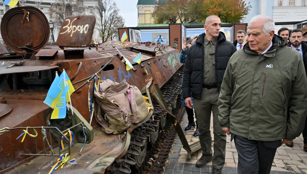 بوريل من كييف: روسيا محاسبة أيّاً يكُن شكل اتفاق السلام مع أوكرانيا