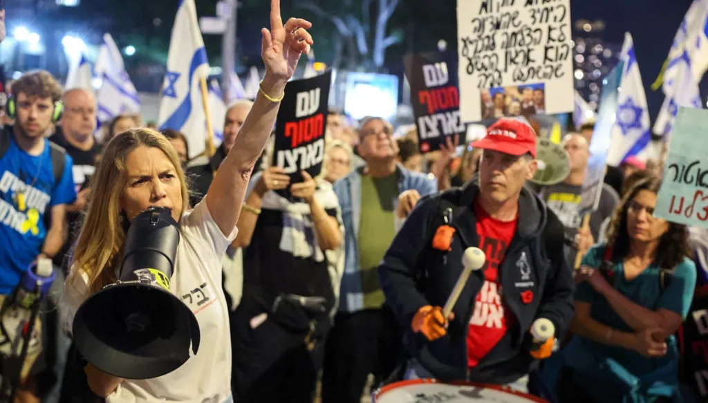 تحليل: إسرائيل قد تنزلق إلى أزمة دستورية