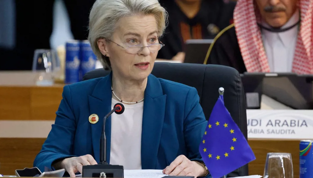 فون دير لاين: على الاتحاد الأوروبي القيام بالمزيد لمنافسة الانفاق الدفاعي لروسيا