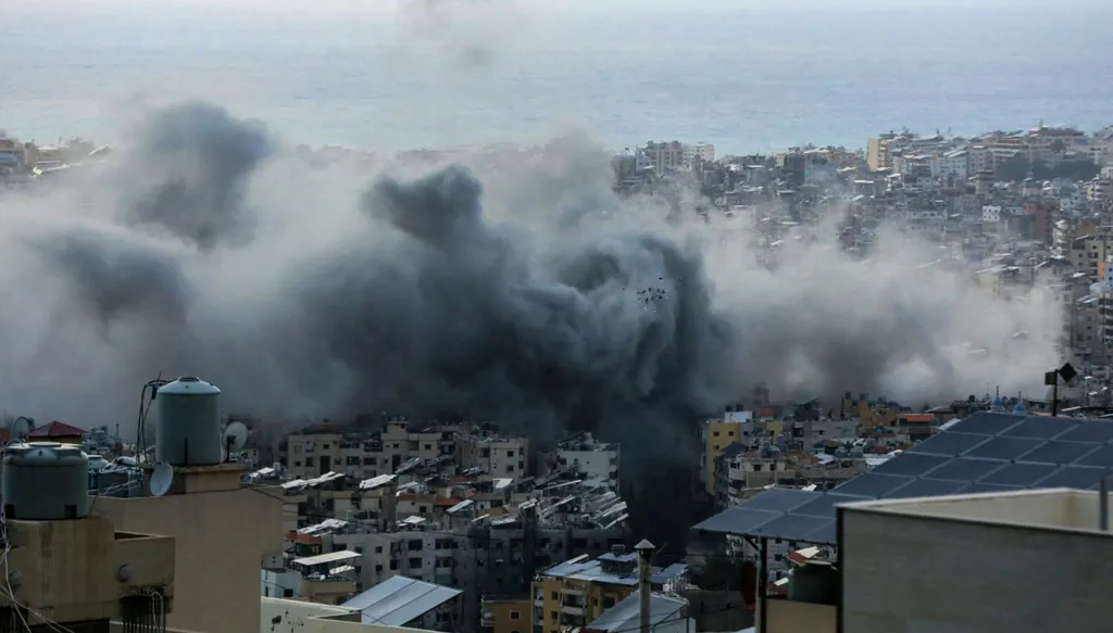 شيعة لبنان يدفعون ثمناً باهظاً في الحرب بين إسرائيل و"حزب الله"