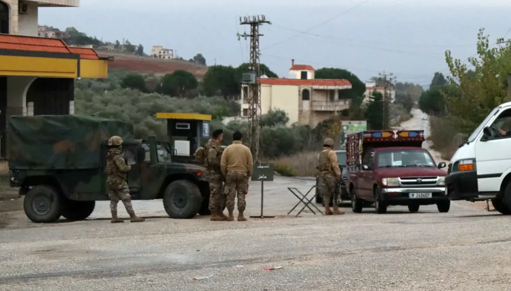 اتفاق وقف النار يعزّز مكانة الجيش اللبناني ودوره لكنّه قد يوتّر علاقته بـ"حزب الله"