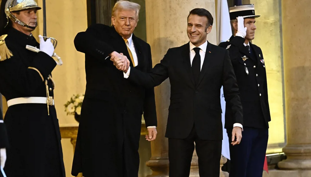 ماكرون سيجمع ترامب وزيلينسكي في لقاء ثلاثي