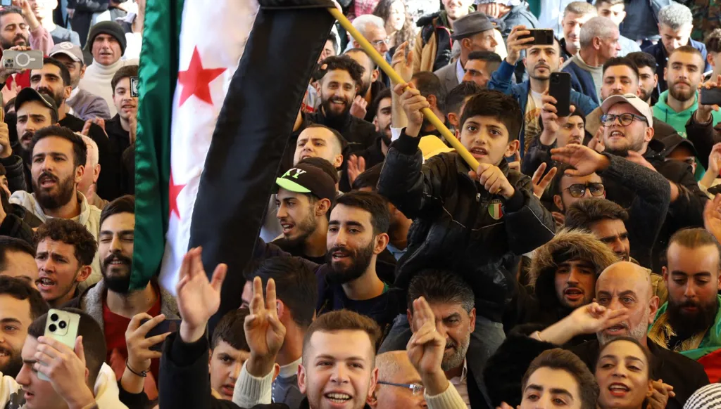تجريم الخطاب الطائفي خطوة أساسية لبناء السلم الأهلى في سوريا