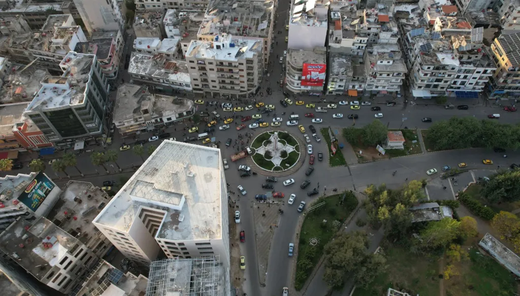 الولايات المتحدة توجه تهمة التعذيب لمدير سجن سابق في دمشق