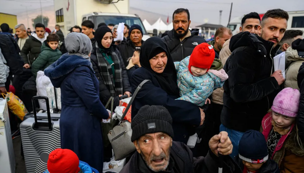 سقوط الأسد يرسّخ دور تركيا القوي على حساب روسيا وإيران