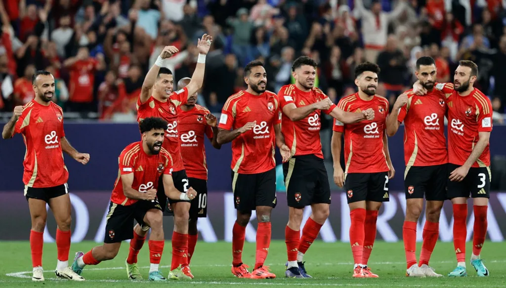الأهلي في مهمة استعادة الصدارة الإفريقية أمام شباب بلوزداد