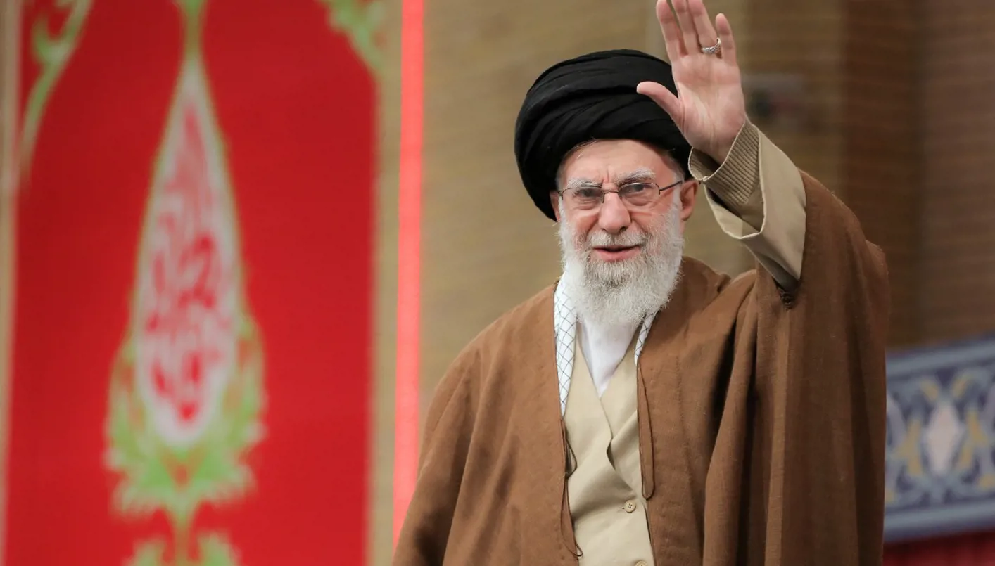 الخامنئي يلوّح بتهديدات لم تعد تخيف إلّا الإيرانيين أنفسهم!