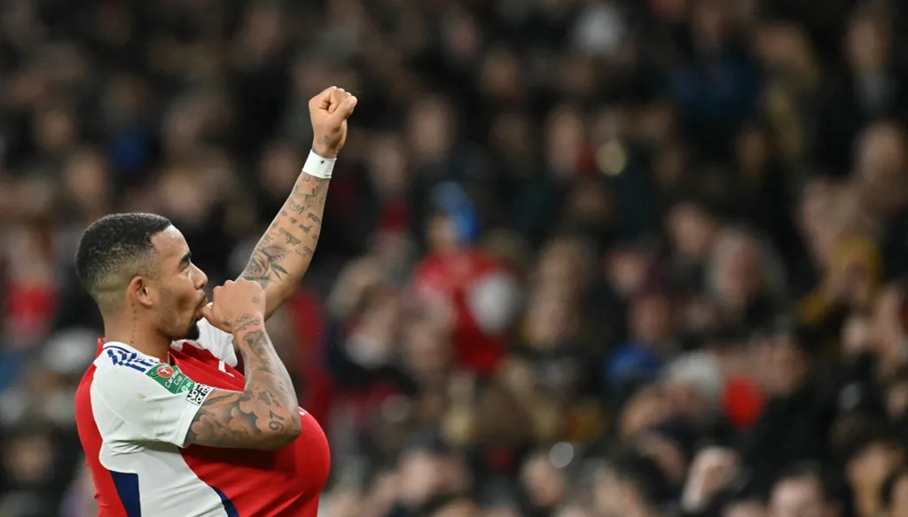 هاتريك جيسوس يقود أرسنال لنصف نهائي كأس الرابطة