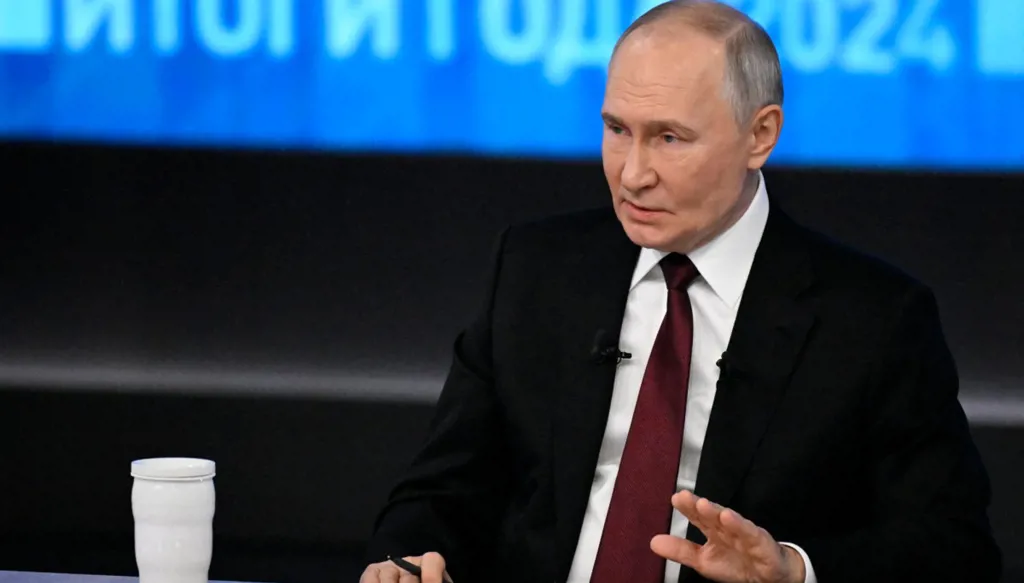 بوتين: أعتزم مقابلة الأسد ومستعد للقاء ترامب في أيّ وقت