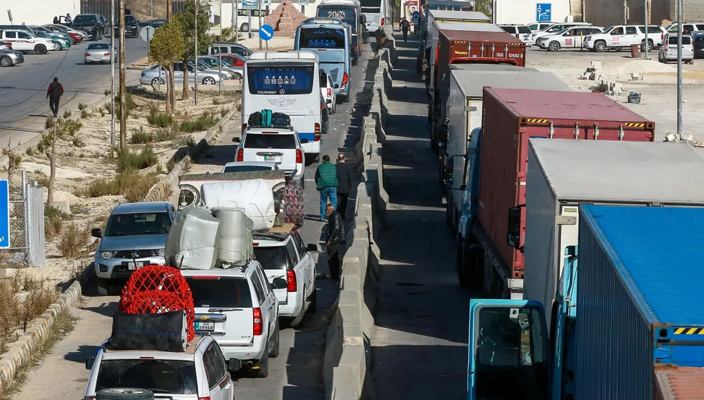 شرط سفر الأردنيين إلى سوريا يغيب... ويحضر الهاجس الأمني