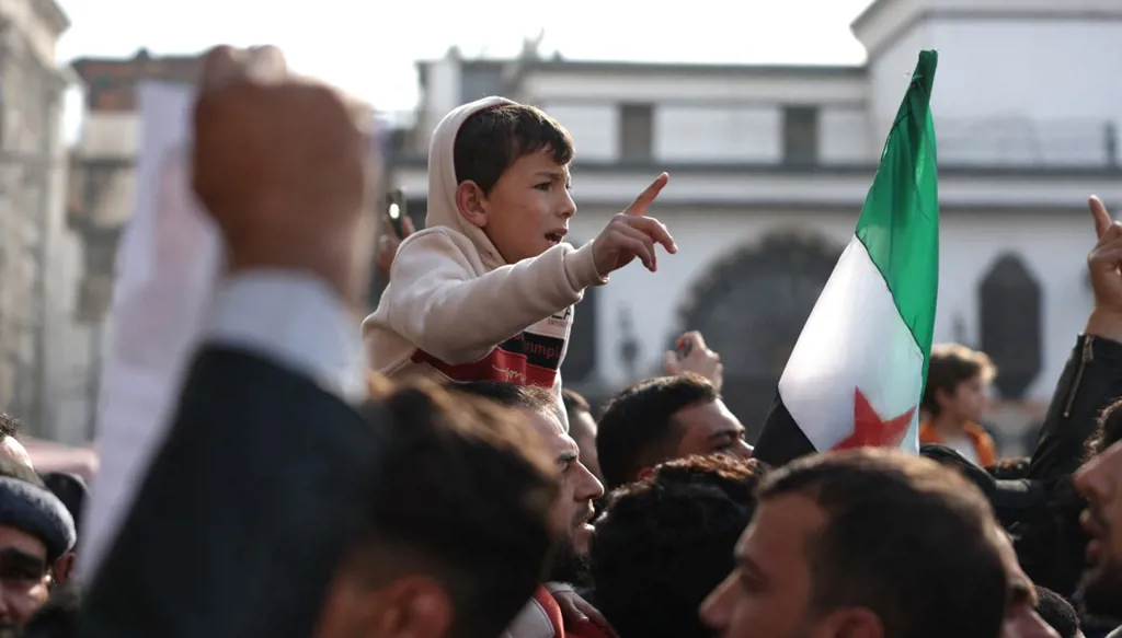  الشرع يعقد "لقاء إيجابياً" مع وفد ديبلوماسي أميركي في دمشق... "النهار" في تغطية مباشرة