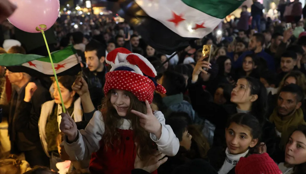 صباح "النهار": سوريا بين جنبلاط والشرع والدرس الإيرانيّ... إسرائيل تستدرج "حزب الله"؟