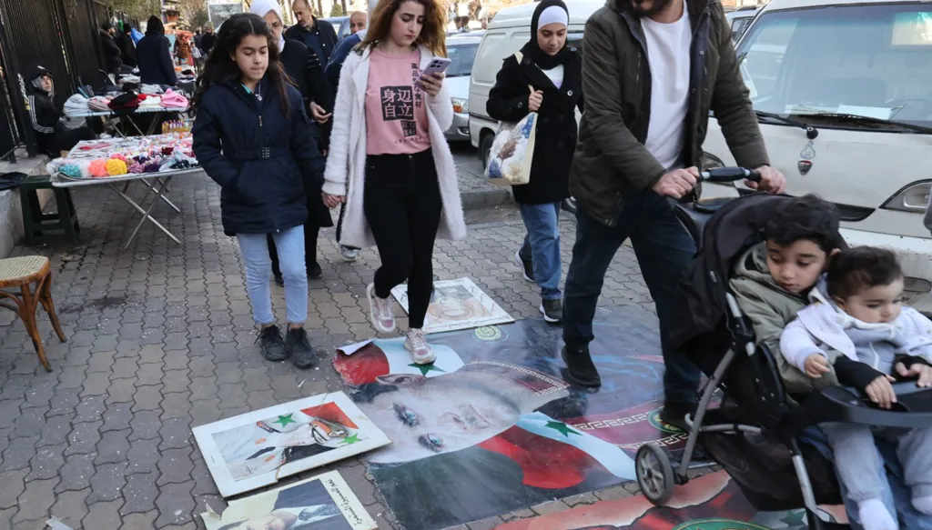 وزارة الاعلام السورية تحظر تداول أو نشر أي محتوى إخباري "ذي طابع طائفي"