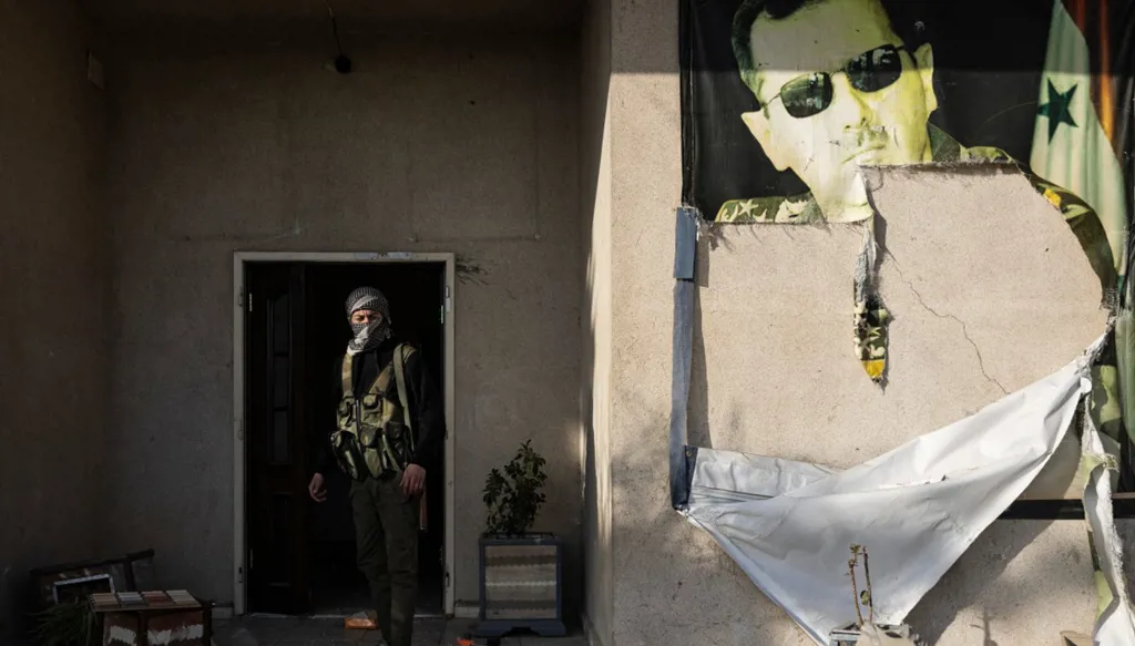 كواليس خطاب الأسد الأخير قبل ساعات من سقوط النظام... لماذا أُلغيَ بعد تجهيز الكاميرات؟