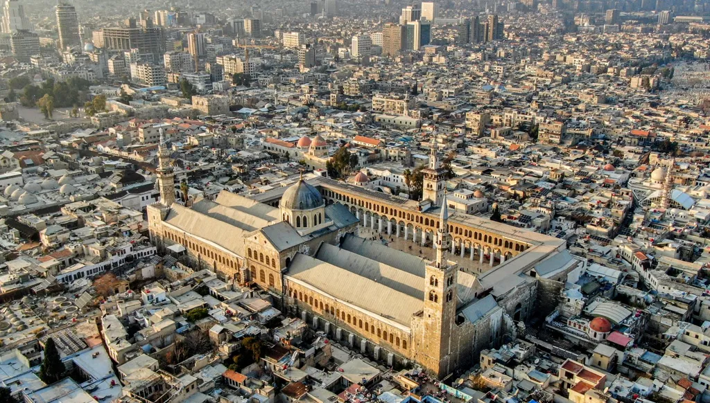 المسجد الأموي بثوب إماراتي… ترميم يعيد الحياة إلى أبرز رموز دمشق