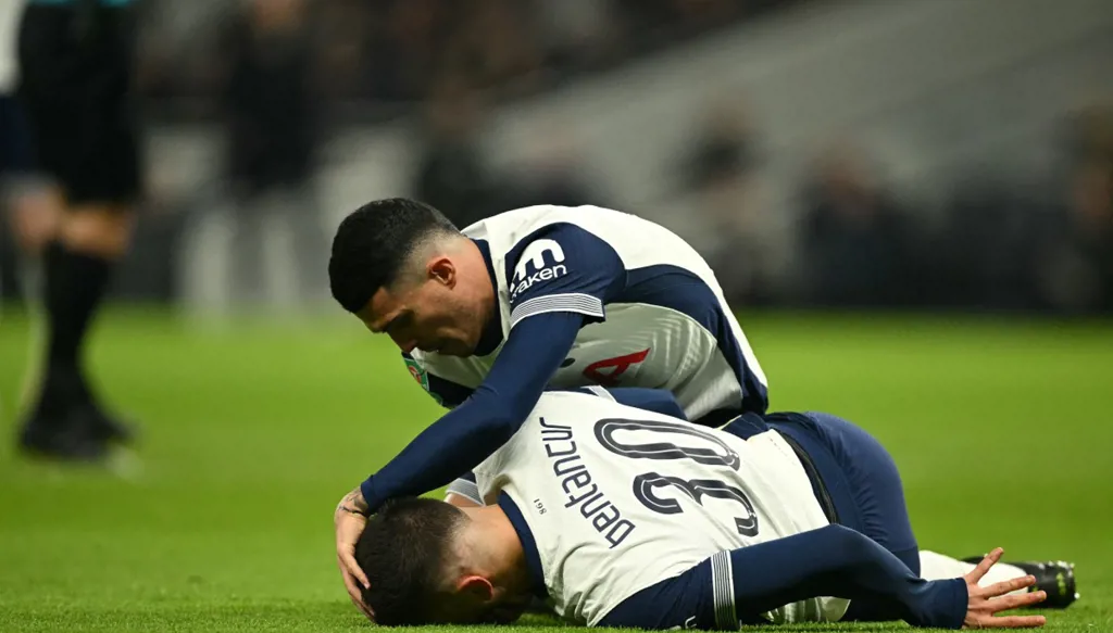 مدرب توتنهام يكشف تطورات حالة بنتانكور