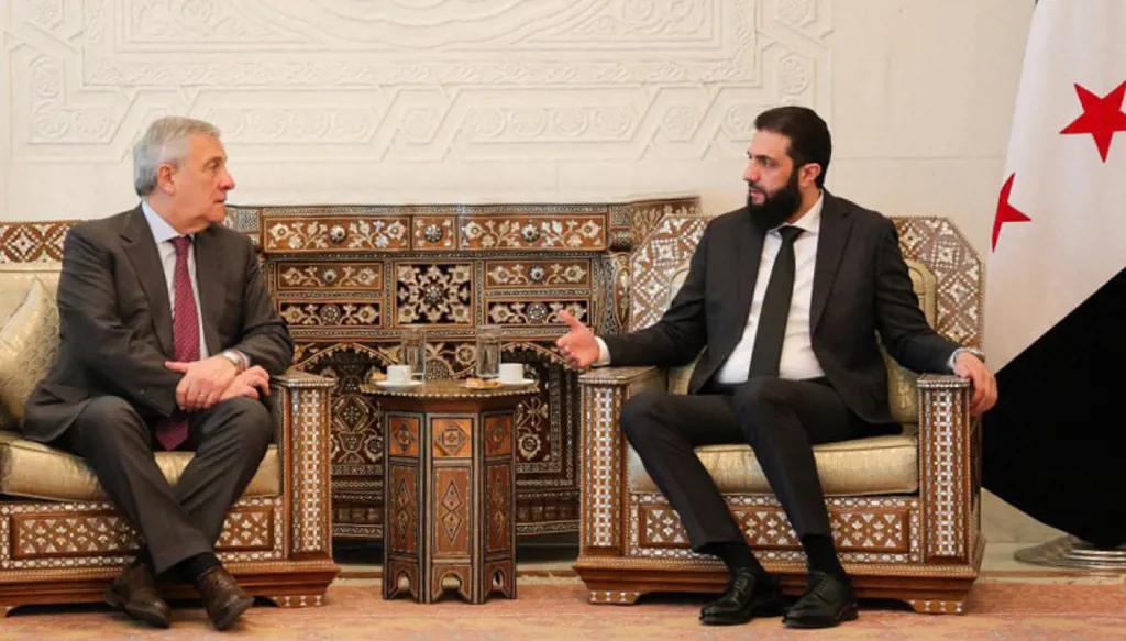 وزير خارجية ايطاليا يلتقي الشرع خلال زيارته الأولى لسوريا