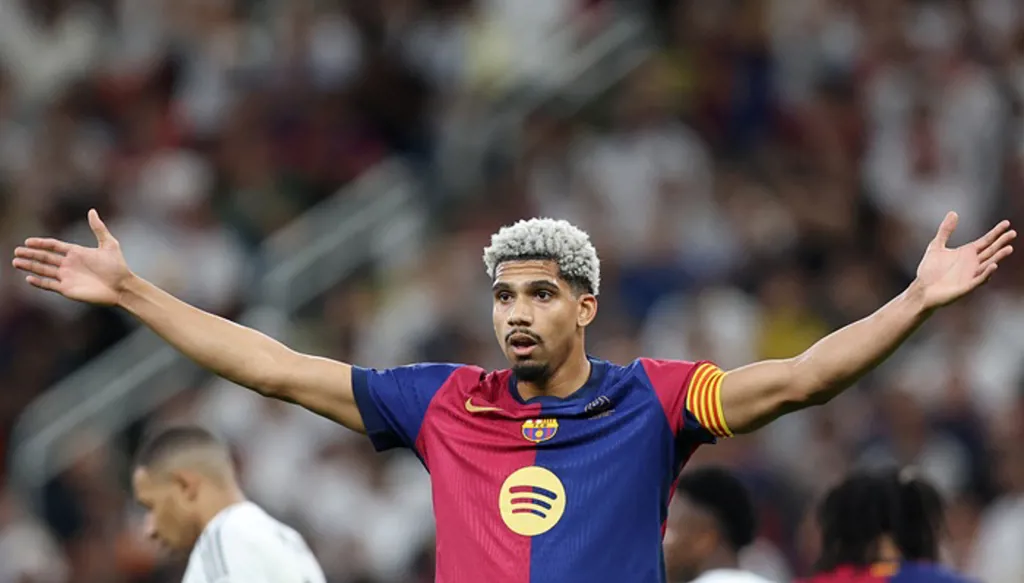 تطور مفاجئ في مستقبل أراوخو مع برشلونة