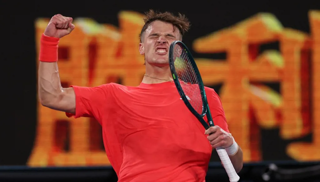 المفاجآت تتواصل في أستراليا المفتوحة