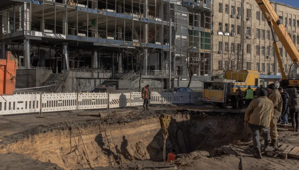 روسيا تتقدم في شرق اوكرانيا... كييف: استهداف مصنع طائرات ومستودع نفط روسيين