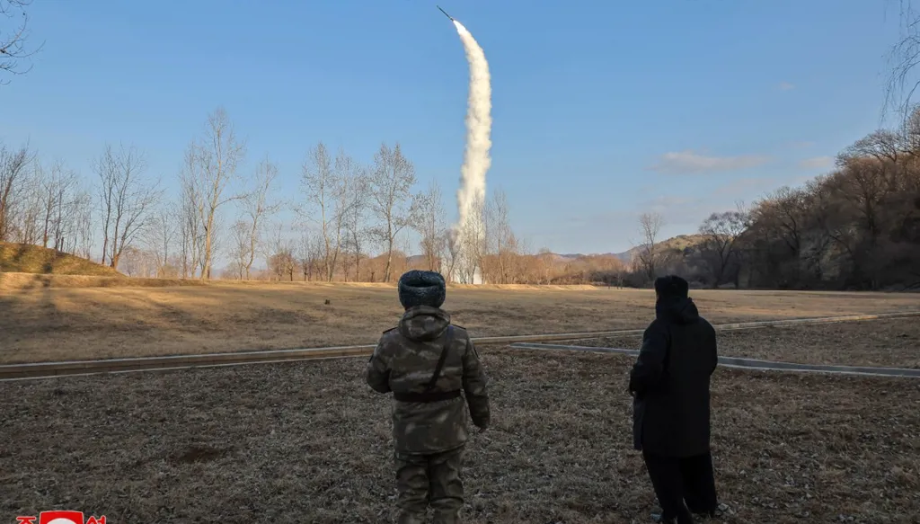 بيونغ يانغ تختبر صواريخ كروز استراتيجية