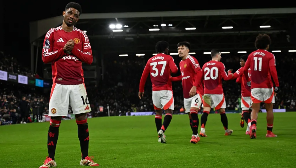 مانشستر يونايتد ينتصر بصعوبة على فولهام في الدوري الإنكليزي