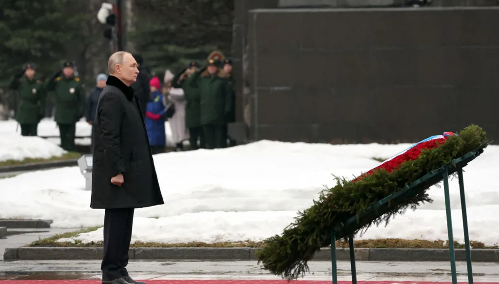 كيف ردّت روسيا على مزاعم محاولة إدارة بايدن اغتيال بوتين؟