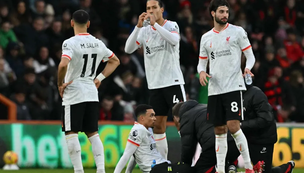 مدرب ليفربول يؤكد غياب نجم الفريق أمام توتنهام