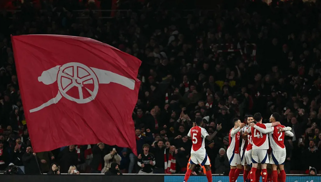 لاعب أرسنال يواجه قيوداً في غرف تبديل الملابس