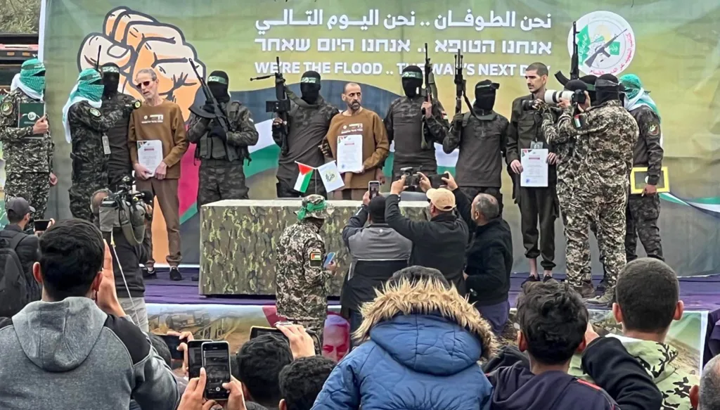 عملية تبادل خامسة اليوم... 3 إسرائيليين مقابل 183 فلسطينياً