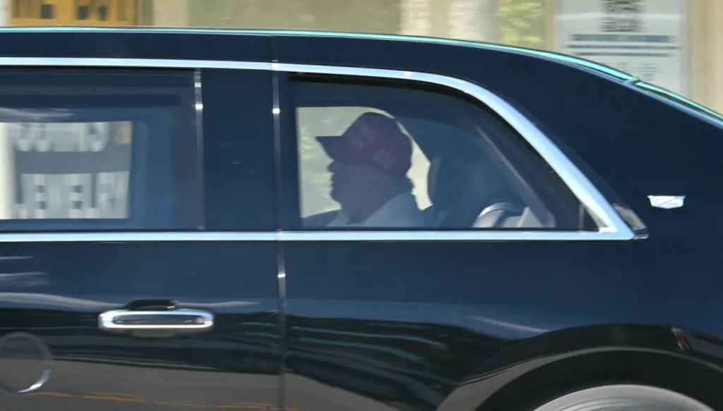 ترامب يسترجع العالم من لحظة صعود "طالبان"