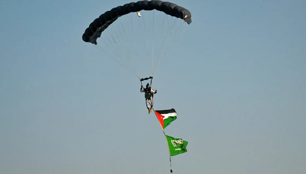 توطين الفلسطينيين في السعودية... بين استحالة التطبيق وتطيير صفقة التطبيع