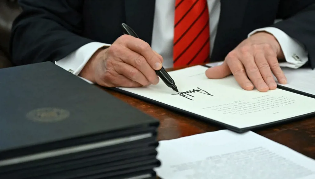 بالفيديو - مسلسل قديم تناول فكرة ترامب عن تهجير الفلسطينيين