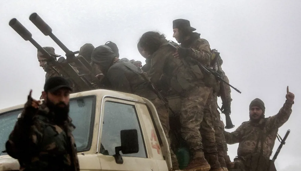 تركيا تهيمن على الهيكلية العسكرية في الشمال السوري: النفوذ في مقابل الولاء