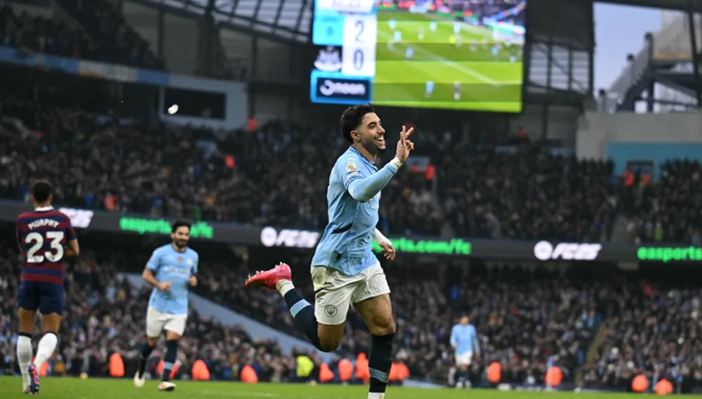 محمد صلاح وعمر مرموش... معركة "الفراعنة" على الملاعب الإنكليزية
