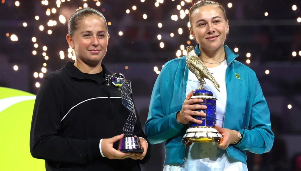 الاميركية أنيسيموفا تتوج بلقب دورة الدوحة