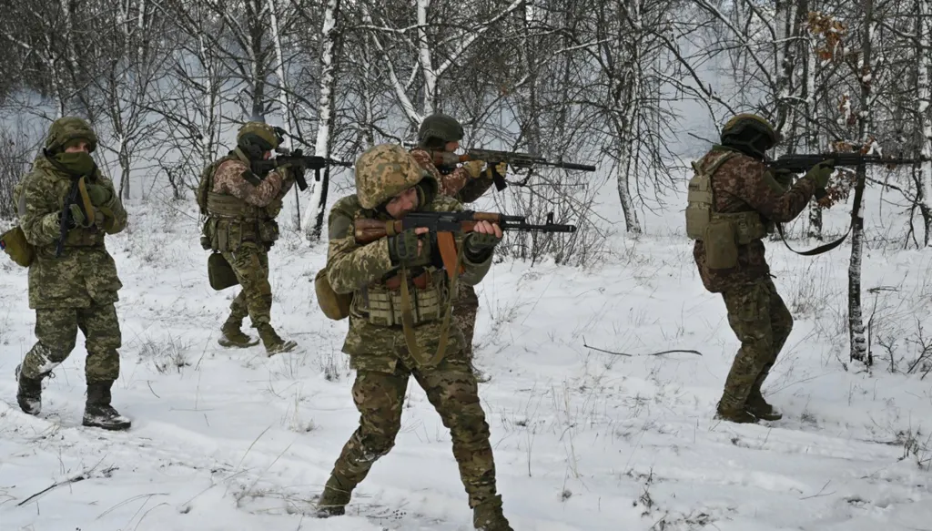 محادثات الرياض تنطلق اليوم... رئيس صندوق الثروة الروسي يصف ترامب بـ"حلّال المشكلات"