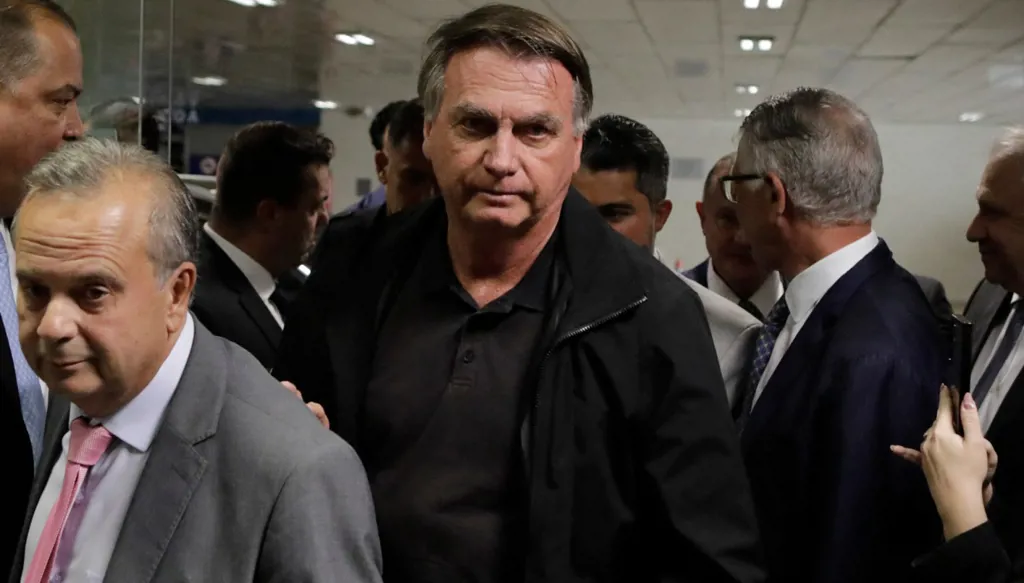 النيابة العامة البرازيلية تتهم الرئيس السابق بولسونارو بمؤامرة انقلابية