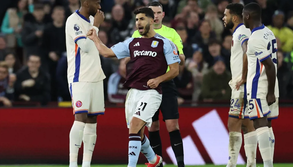 ثنائية أسينسيو تهدي أستون فيلا الفوز على تشيلسي