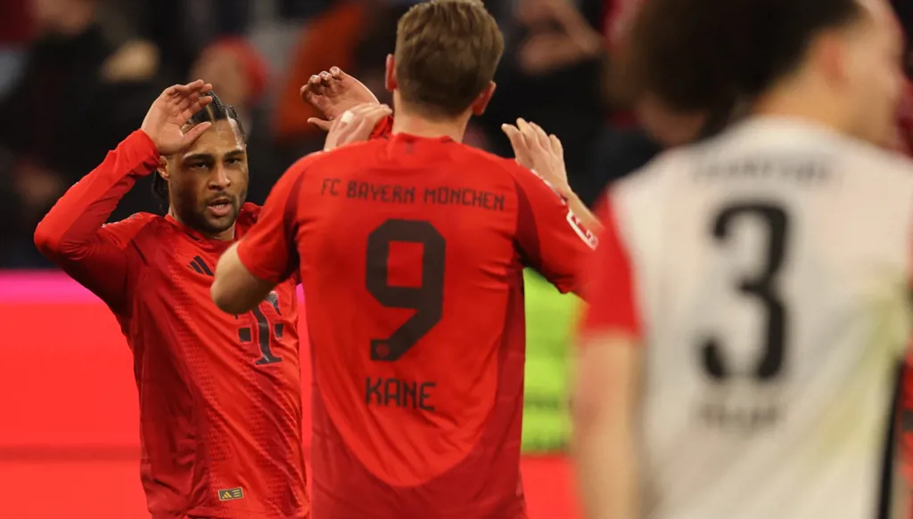 بايرن يقسو على فرانكفورت برباعية