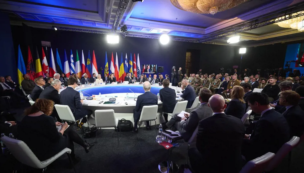 قمة في كييف لمناسبة الذكرى الثالثة لبدء الغزو الروسي... بروكسل: بوتين يريد استسلام أوكرانيا