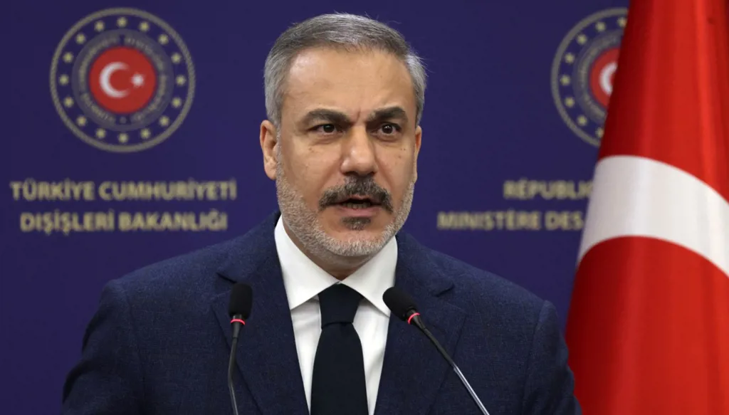 تركيا تعرض استضافة محادثات محتملة بين أوكرانيا وروسيا