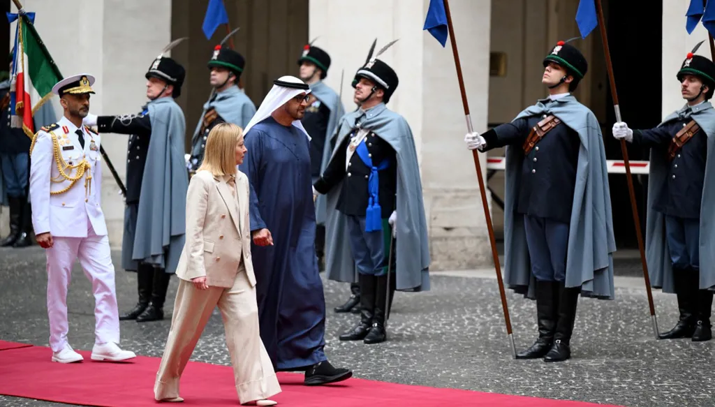 عبد الله بن زايد وتاجاني في مقال مشترك: الامارات وايطاليا ملتزمتان السلام والازدهار