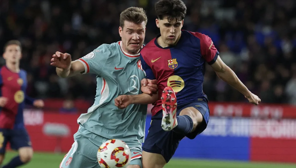 برشلونة وأتلتيكو مدريد يعيدان ذكرى المباريات الملحمية بينهما في التسعينيات