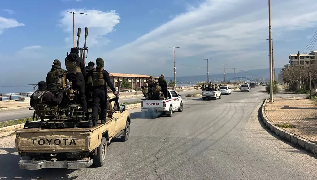 روسيا تسعى للحفاظ على قاعدتيها في سوريا... أي أثمان وأي مكاسب؟