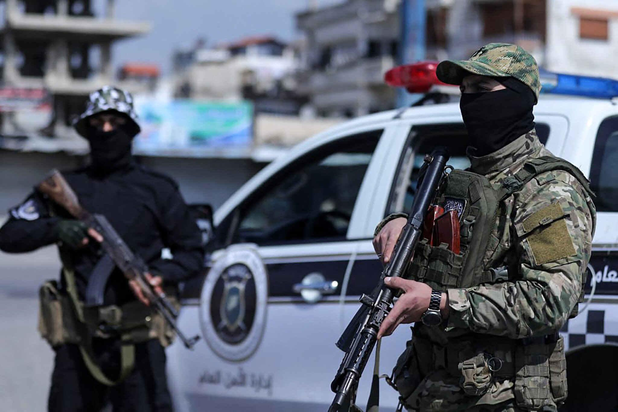 القوات الأمنية السورية (أ ف ب).