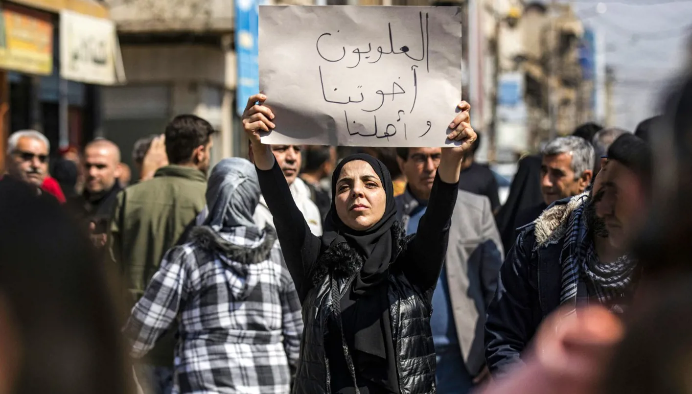 نخب علويّة في المغترب تبحث عن حلّ بعد شهر على مجازر الساحل السوري