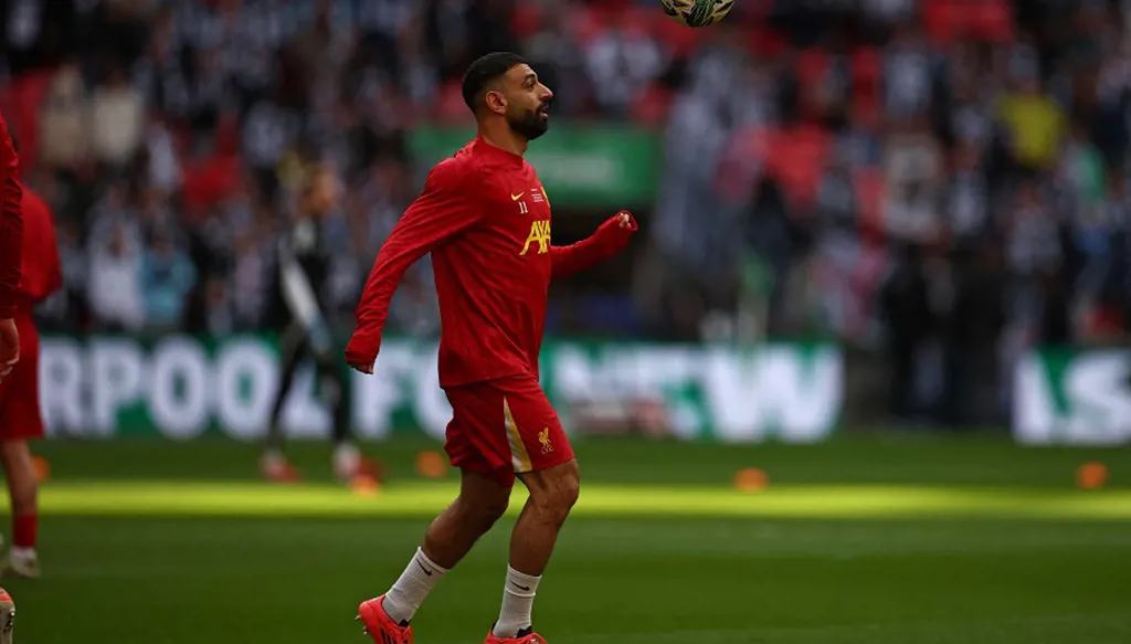أوين يطالب ليفربول بتغيير قواعده للاحتفاظ بمحمد صلاح
