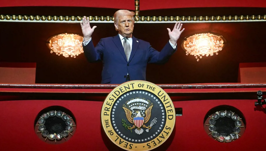 ترامب يتوعد الحوثيين: سيتم القضاء عليهم تماماً