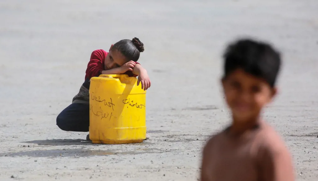 قصف إسرائيلي متواصل على قطاع غزة وأوامر بالإخلاء: "مناطق قتال خطيرة"